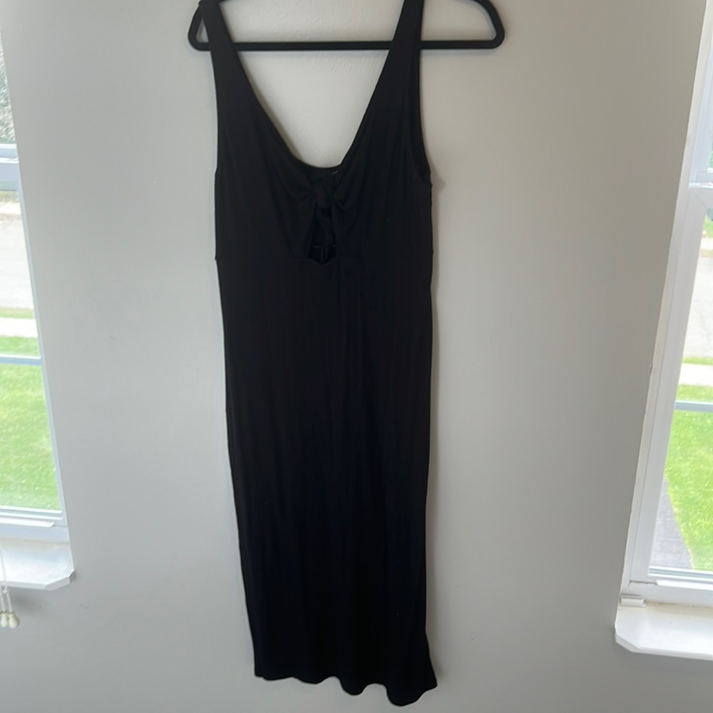 Express Black MIDI Dress with Keyhole cut out in front. Never worn size L
